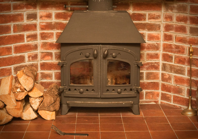 How do today’s wood-burning stoves differ from those of yesterday?